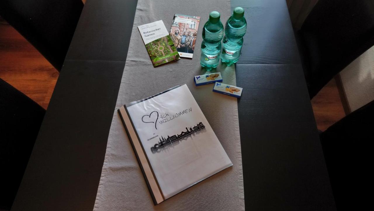 Private Zimmer Bei Der Weser-Ems-Halle โอลเดนบวร์ก ภายนอก รูปภาพ